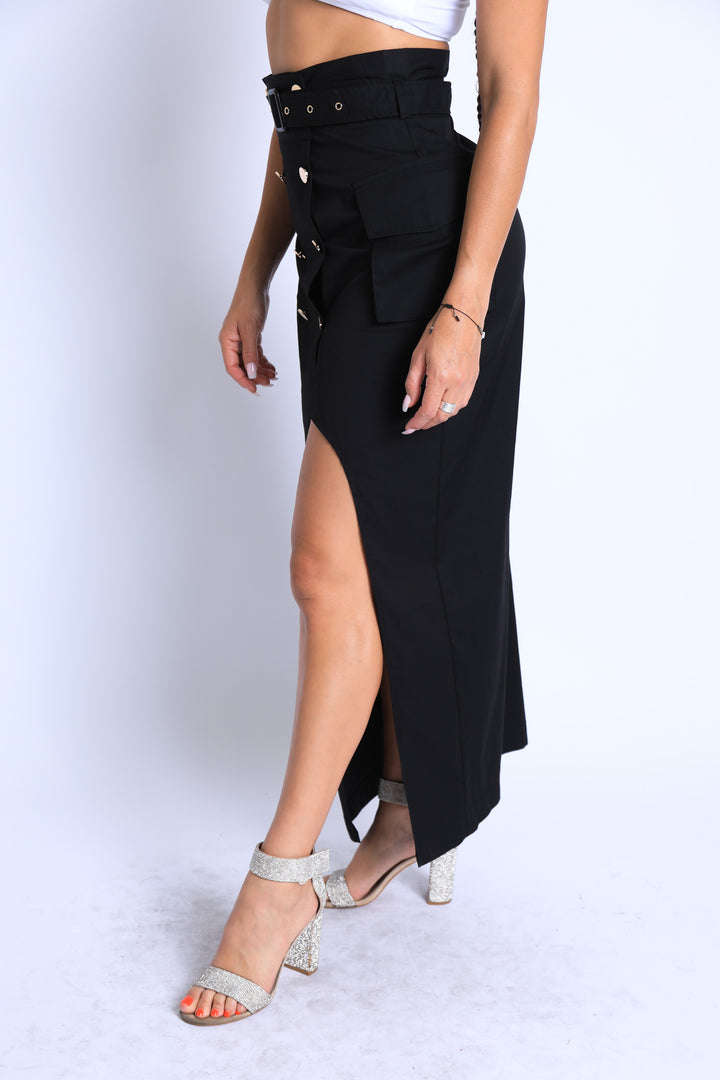 Trench Maxi skirt with high slit with button detail