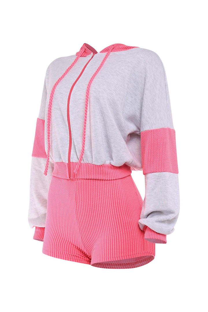 Casual two-piece set in grey and neon pink with zip closure

