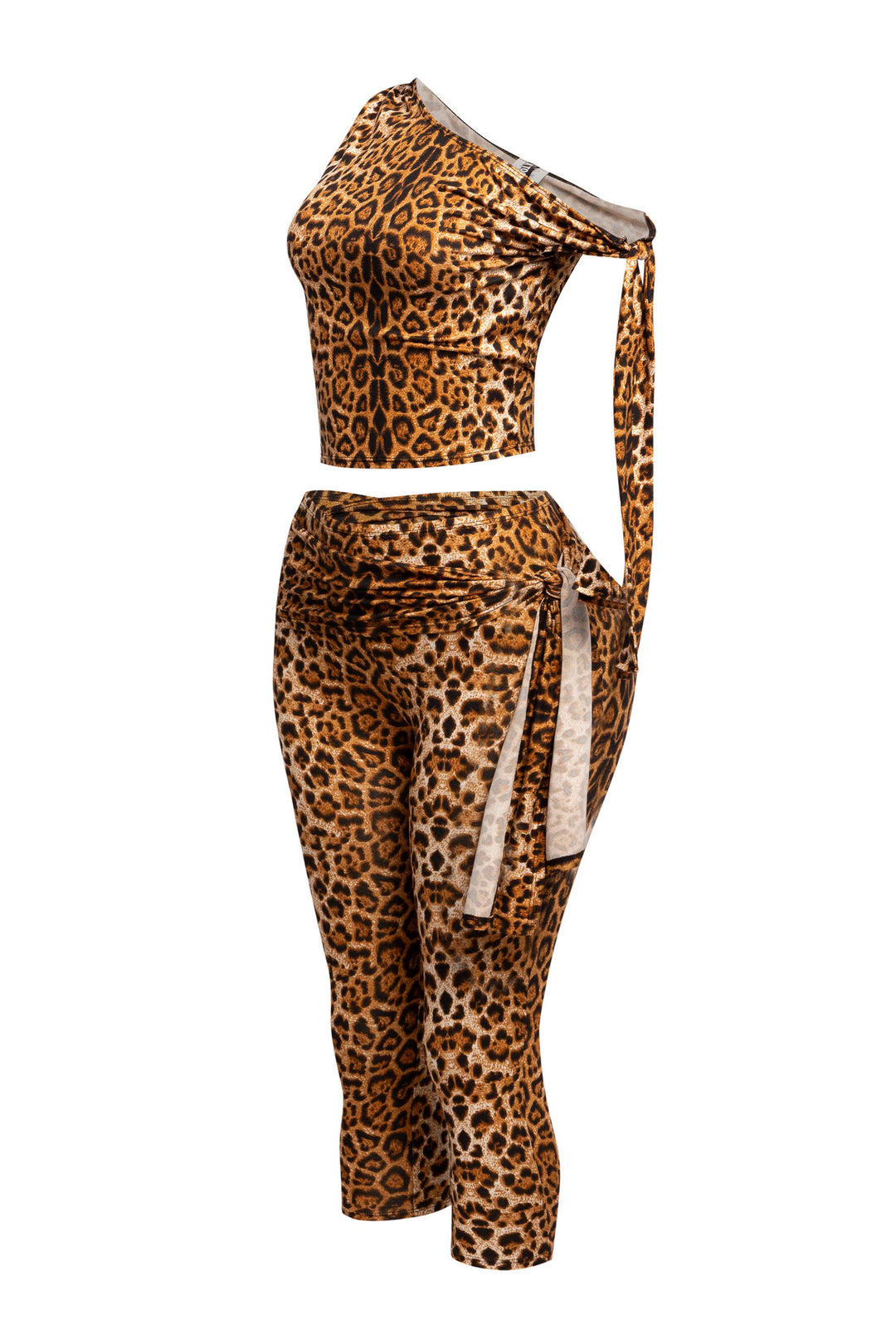 Brown leopard co-ord set with fitted crop top and high-rise capri pants with stretch

