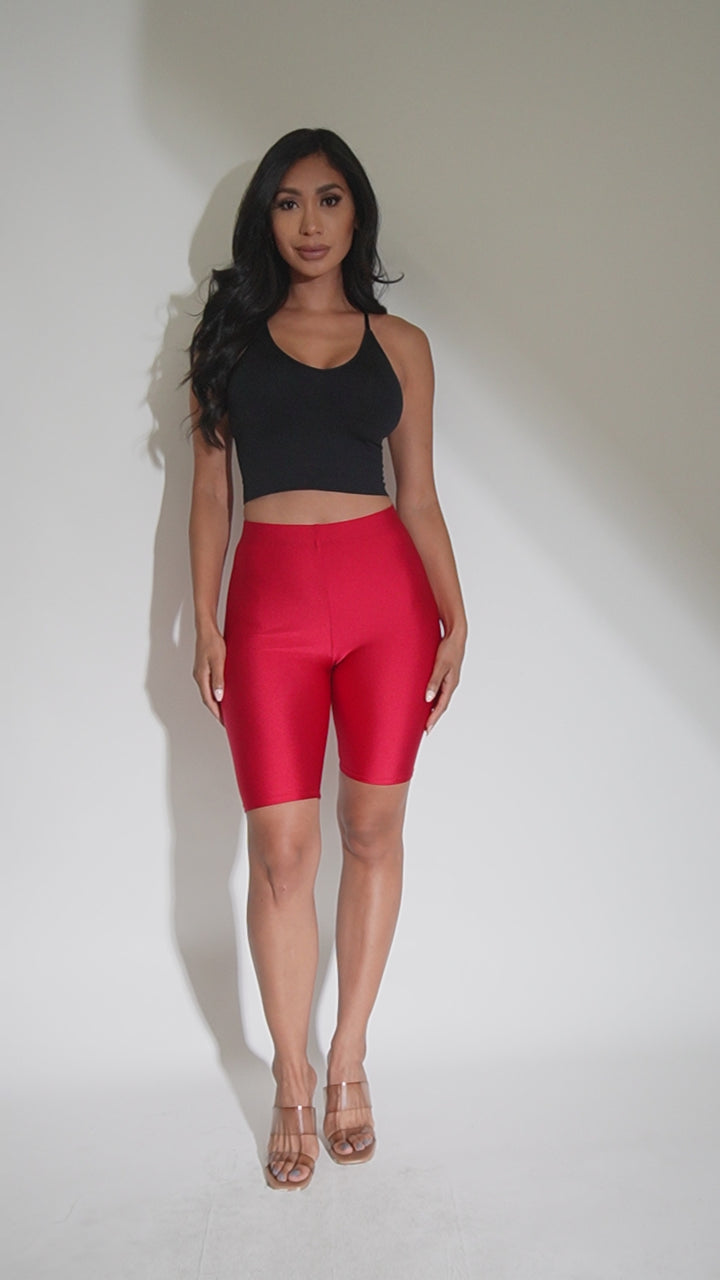 Highwaisted shiny nylon biker shorts in plus size