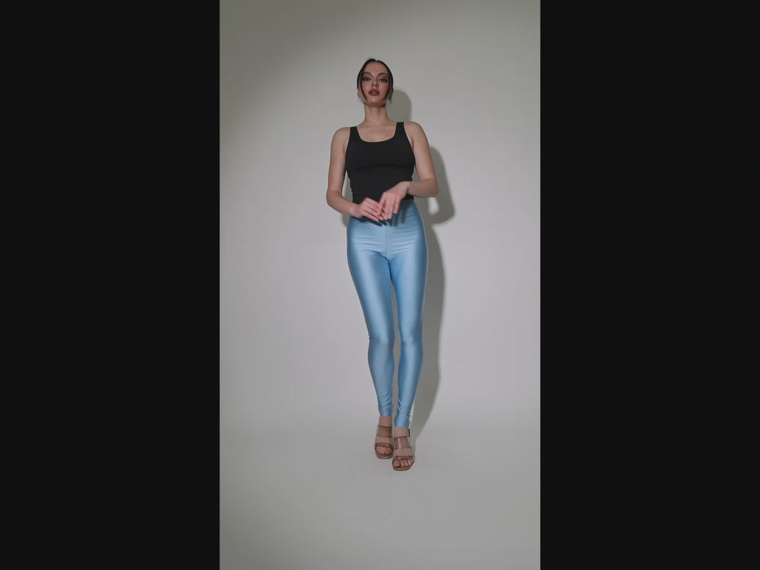 Highwaisted shiny nylon leggings